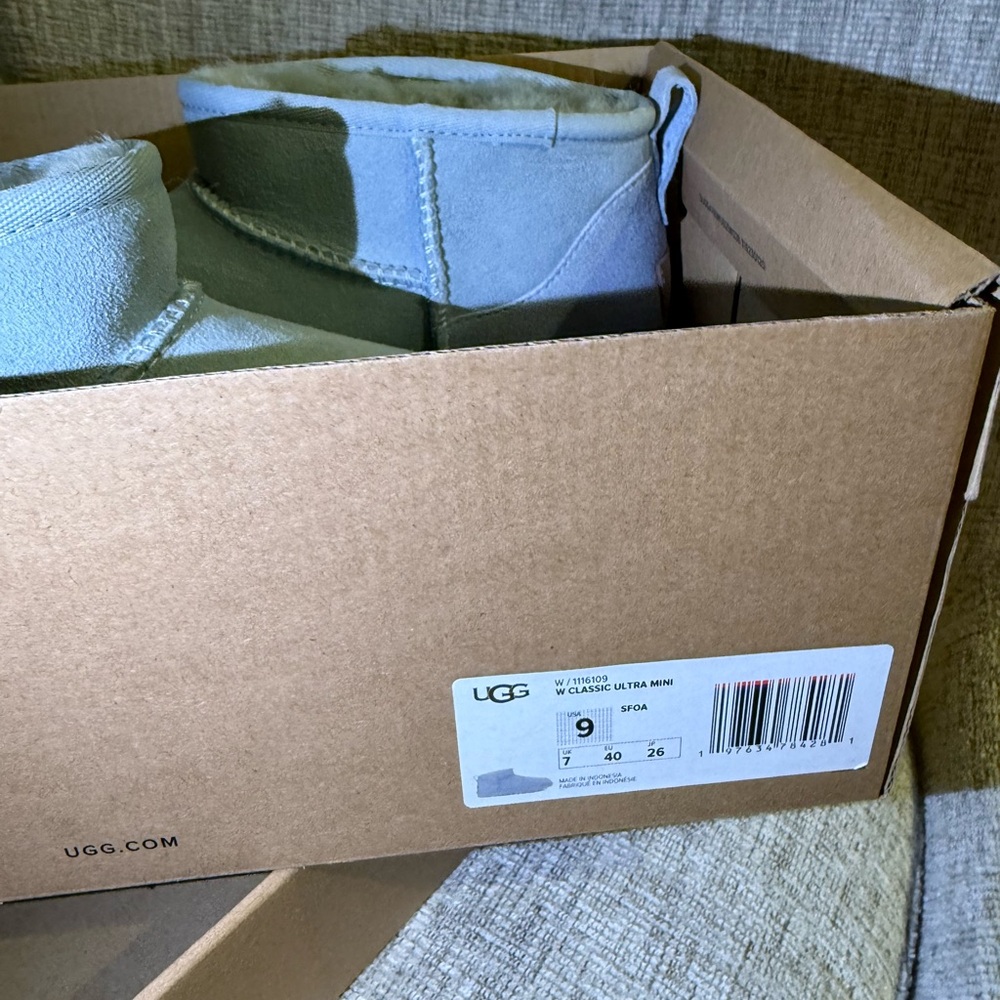 NWG UGG Classic Ultra Mini in Seafoam - Picture 7 of 8